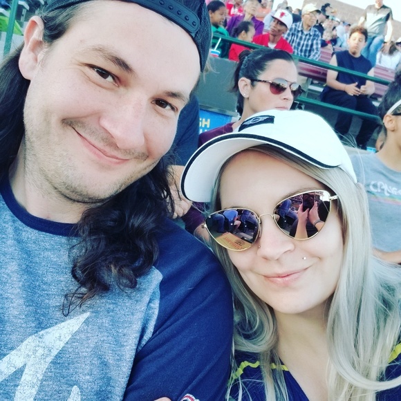 Meet your Posher, Christen - Picture 2 of 3